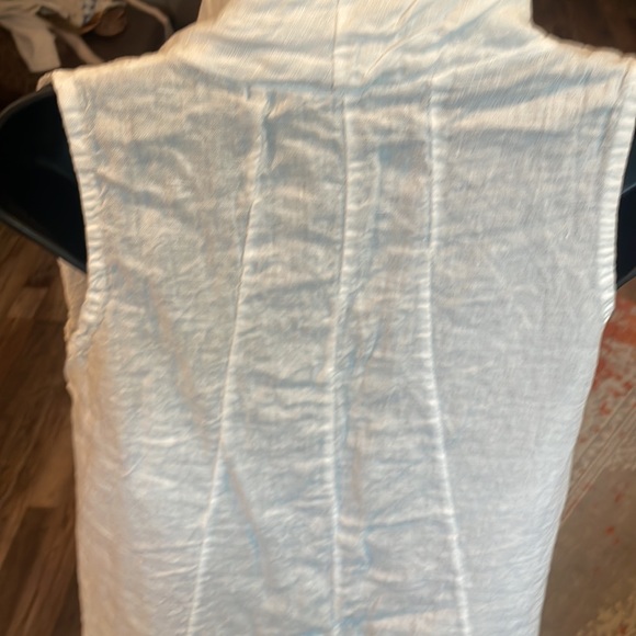 White Linen Dress with cow neck - Picture 14 of 14